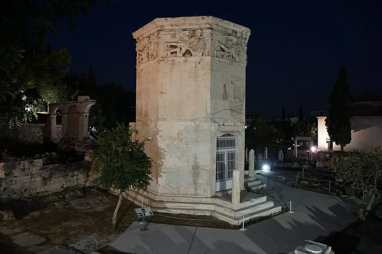 Ośmioboczna Wieża Wiatrów, czyli horologion Andronikosa z Kyrrhos