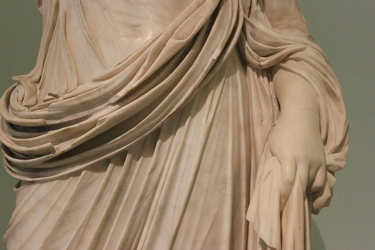 Hera Farnese, marmurowa rzeźba bogini w muzeum w Neapolu