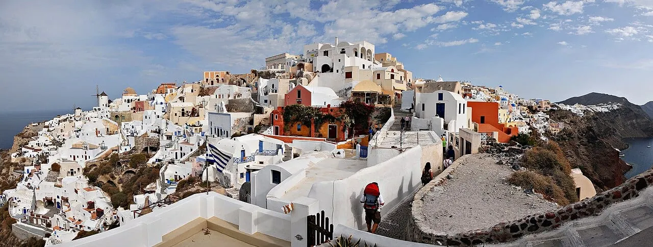 Panorama miasteczka Oia na wyspie Santorini