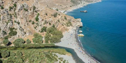 Palmowa plaża Preveli i ujście rzeki Megalopotamos na Krecie