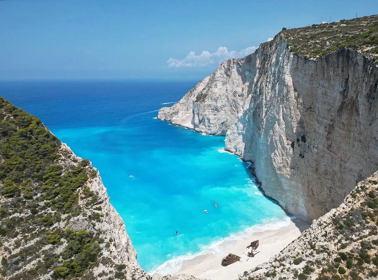 Plaża Navagio z wrakiem statku na Zakynthos