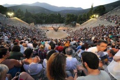 Przedstawienie teatralne w Epidauros 
